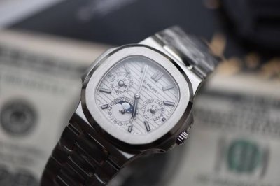 Tw New Patek Philippe 5740 1G-001--Super-complex multifunctional Nautilus is lau