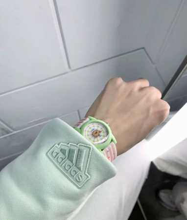 Fila Authentic Authentic Authentic This watch's color scheme is simply amazing! - Click Image to Close