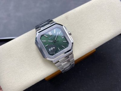 Patek Philippe Square New Series Cubitus 5821 Watch Highlights: 1 Movement: Equ