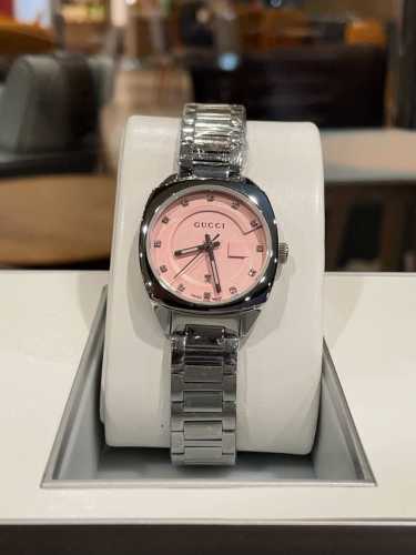 Gucci Interlocking Collection new watch. Stunning, original camera-generated ima