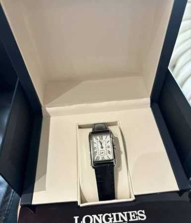 I've been wearing this Longines DolceVita for almost a month now. The square di - Click Image to Close