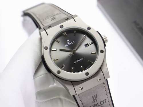 Gold+20 Hublot Classic Fusion Series 316 stainless steel case is finely polished