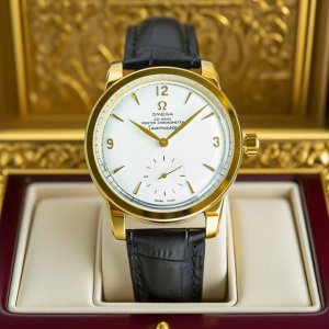 The Seamaster 1948 watch is here! Come and experience it! Exclusively custom-mad