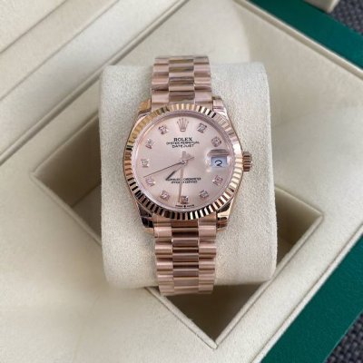 Rolex Women's Rose Gold Temperament Watch! Black and gray dial, one watch one c