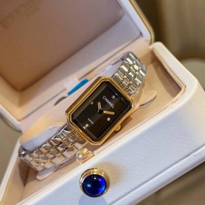 Aperture, Diamond-Bezel Chanel Premiere Watch! 1987, inspired by the vintage sug