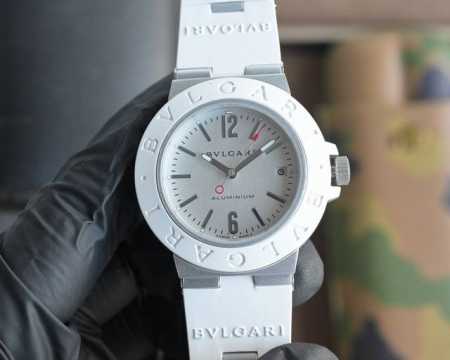 The Bulgari Aluminium series redefines luxury sports watches with its innovativ - Click Image to Close