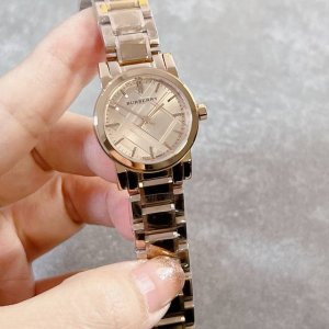 Burberry Urban Series British Style Women's Quartz Watch, Simple And Elegant, Gr