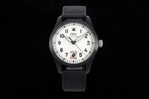 Bls Factory launches its first IWC Pilot's Watch. The Mark 20 leather strap mode