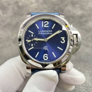 Panerai 1085 series, Luminor Panerai watch M1085, featured model on the officia