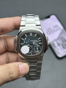 gr Patek Philippe 5712 Nautilus Delivery Photo
