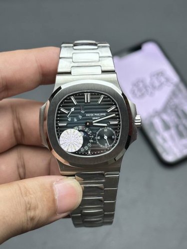 gr Patek Philippe 5712 Nautilus Delivery Photo