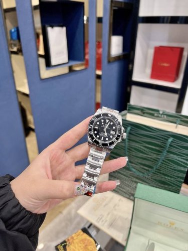 High-quality Rolex Green Submariner mechanical movement stainless steel market