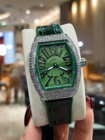 Franker Muller_Franck Muller V32 Barrel Series Luxurious Diamond-Encrusted Class - Click Image to Close