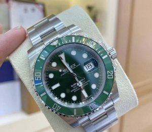 High-quality green Submariner mechanical movement stainless steel version. Than