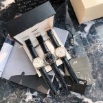 Alligator leather version, with original box from the boutique! A presentable gi