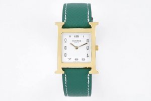 Factory Heure H series was born in 1996 under the impetus of designer Philie Mou