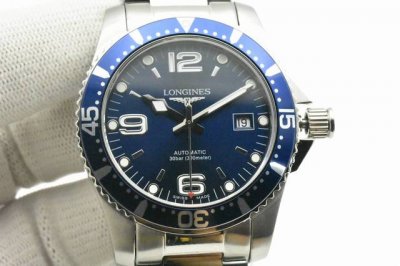 White Case Gold Case 800 Explore The Secrets Of The Longines Conquest Diving Ser