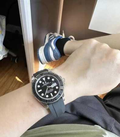 Rolex: A Night Voyager in White Precious MetalThe Hidden Aesthetics of a Platinu - Click Image to Close