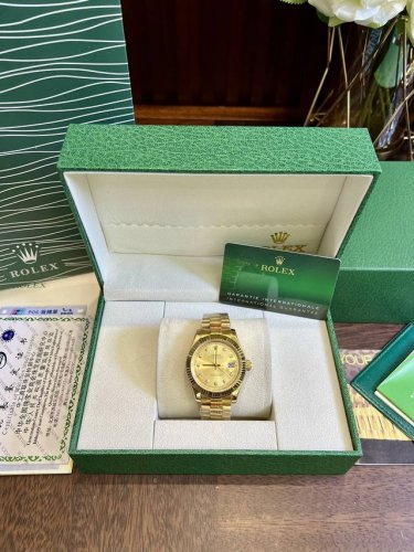 BH with picture packaging 35 Rolex Datejust arrival Type: three-hand Datejust se