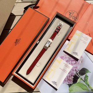 Hermes Kelly2 watch with multi-color belts This watch was launched by Hermes in