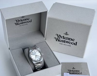 This Emporio Armani Sinfonia watch on my wrist is the Mini Size of the same ser