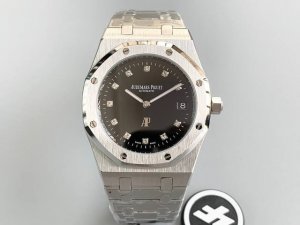 Actual shot without pictures, the finale of the year, the Royal Oak Series 2 A,