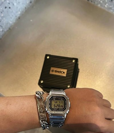 Shipping photos, finally shipped! Casio small gold brick, gold Gmw-B5000D-1Jfb50