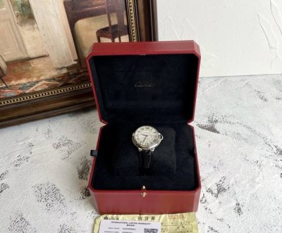 Cartier Ballon Bleu Wsbb0039 Features a quick-release strap, Roman numeral hour