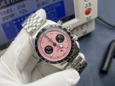 3T's new Tudor Black Bay Chrono collection is a hybrid watch that blends the tra