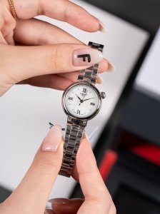 Platinum original three-in-one watch, not a bargain, hot seller recommended Tiss