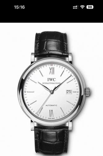 As IWC's entry-level model, the Portofino immediately evokes its classic round