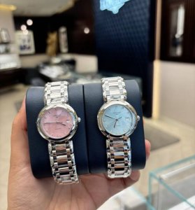 Longines' most gentle color scheme women's watch Moonlit Collection Cherry Bloss