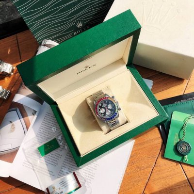 The Perfect Gift Choice: 140 Rolex Cosmograph Daytona, Model 116598 Rbow Men's M