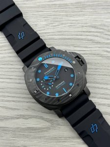 Panerai--Panerai Pam02616 Type: Men's top watch Movement: Fully automatic mechan