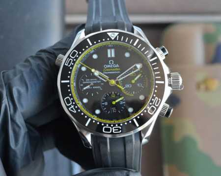 Omega Seamaster 300 1: The dial surface is glossy and translucent 2: The fine li - Click Image to Close
