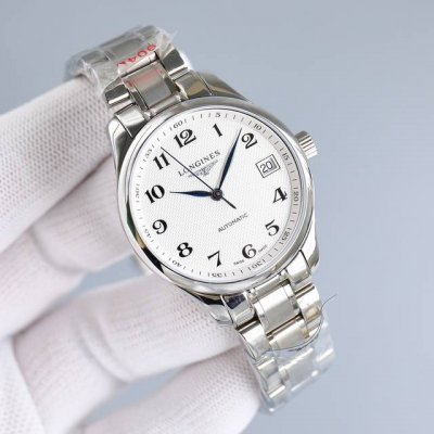 Longines Master Women's Collection L2.357.4.87.0 exudes a sense of effortless el