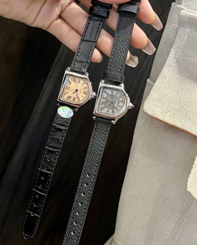 White Case Rose Gold 390 Cartier Table Clock Series. The History Of Cartier Cloc
