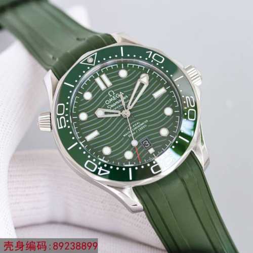 White case, gold 820 steel band, plus 20 . Highly recommended. The S-factory S