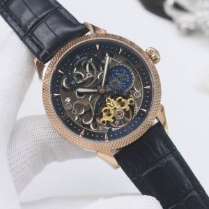 Brand: Cartier Type: Men's Watch Case: Top-grade 316L stainless steel Strap: Im