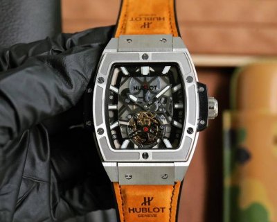 White Case Rose Black 700 Exclusive First Release: Hublot Boutique Men's Watch S