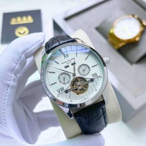 Steel bracelet 20, a popular choice among young people, this Patek Philippe men