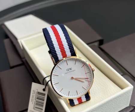 Daniel Wellington Women's Watch Dw Men's and Women's Watch Simple and Stylish Eu - Click Image to Close