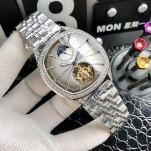 Uniform Price: Leather, Steel Brand: Cartier - Prestigious, high-end men's watc