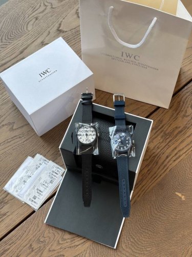 New Iwc Pilot Series! Watch Size 41Mm. Equipped With Swiss-Imported Sw200 Moveme