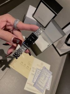 Hot-selling Chanel Spring model Gucci original design square dial 17X36mm overa Hot-selling Chanel Spring model Gucci original design square dial 17X36mm overa