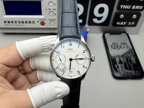 Zf produced, the new IWC Portuguese Seven Days bracelet 1. Case: The new Portugu