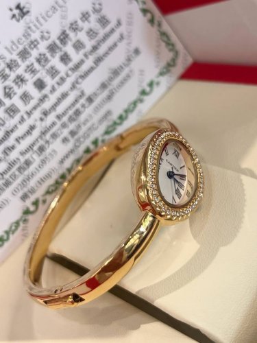 Cartier "Bathtub" Gold Bracelet Watch! This series of round and retro watches wa