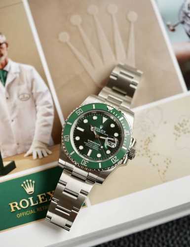 Rolex Yacht-Submariner series, model 116610Lv-0002, green dial, automatic mechan