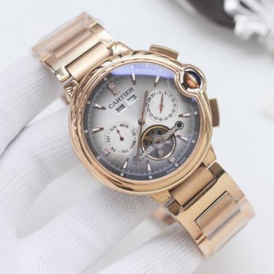 White case with gold case and 20mm steel strap. Brand: Cartier. Type: Men's watc