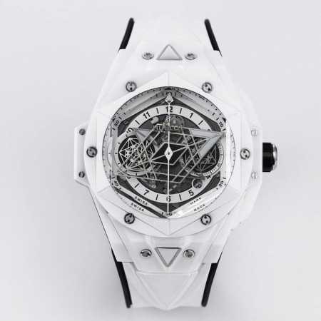 Ol Hublot Big Bang Sang Bleu II Tattoo II watch. Utilizing three-dimensional geo - Click Image to Close